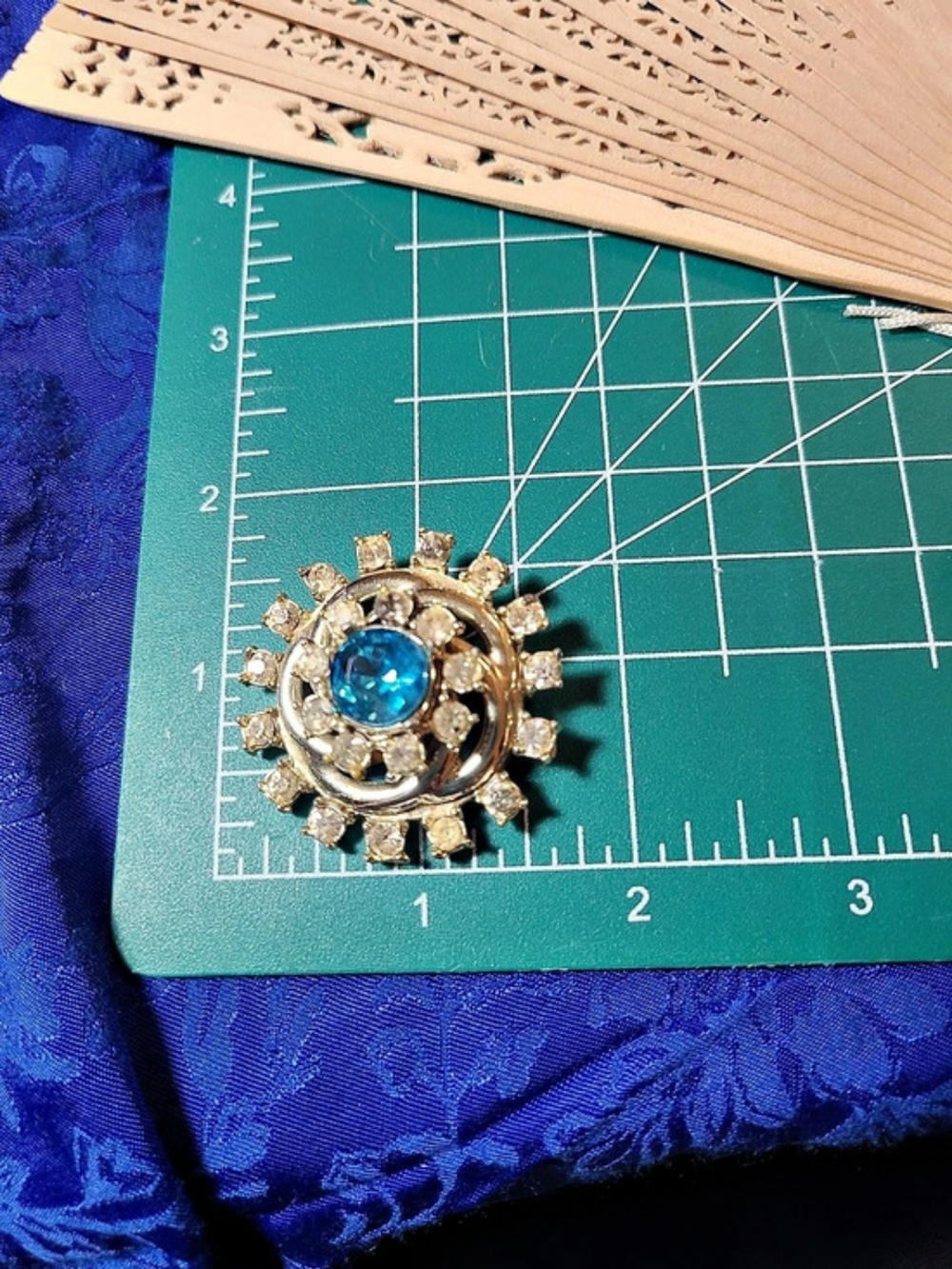 Blue Rhinestone Sunburst Brooch - Picture 11 of 17